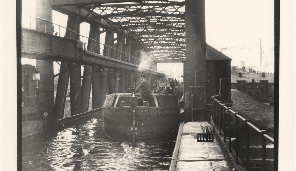 Barton Swing Bridge 